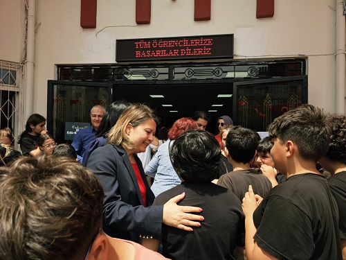 16_05_2025_dr_cahit_unver_ortaokulu_kermes04